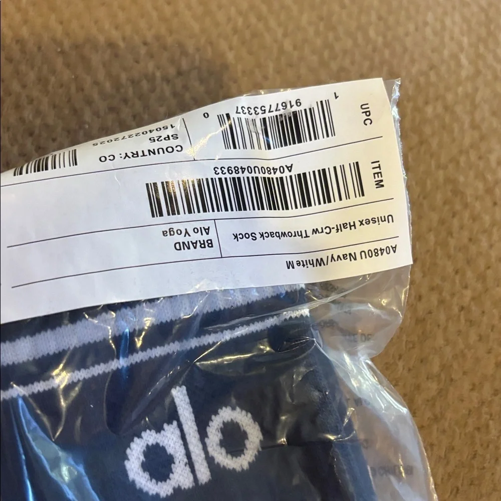 Alo Yoga Throwback Barre Socks Black Ribbed Crew Athletic Athleisure Medium